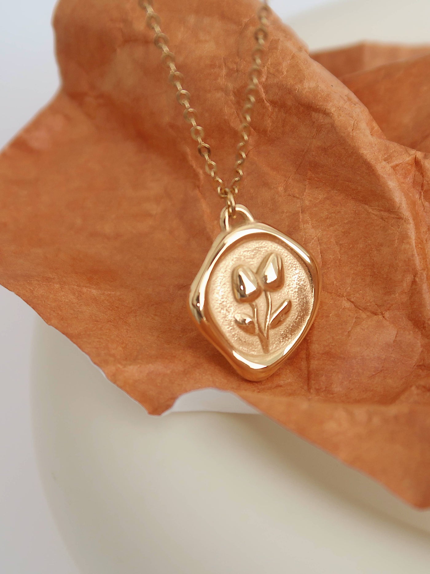 18k Gold Tulip Pendant Necklace