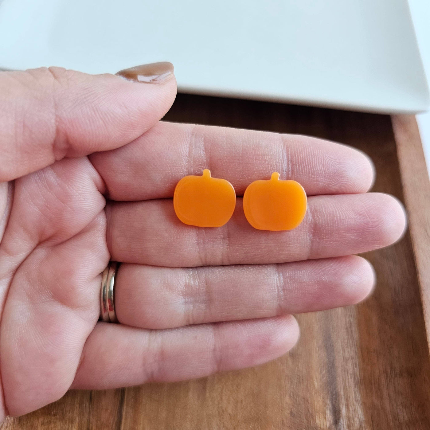 Pumpkin Studs