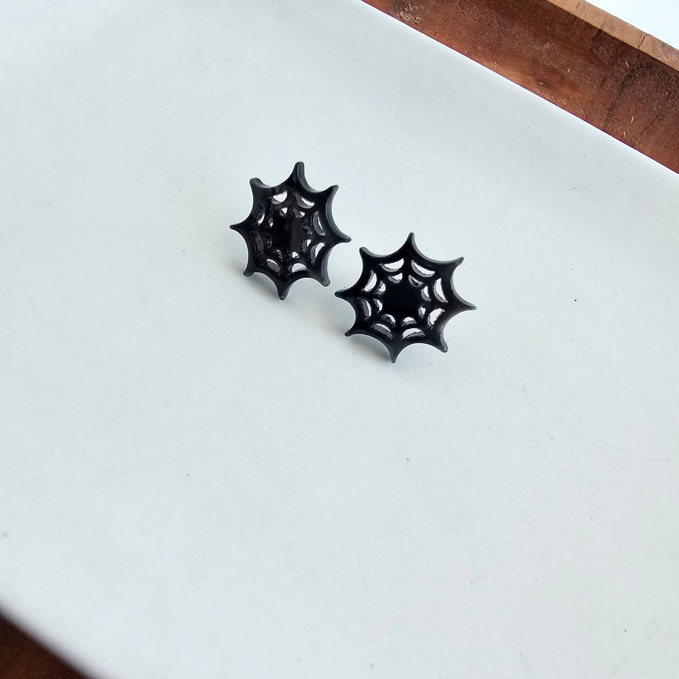 Spider Web Studs