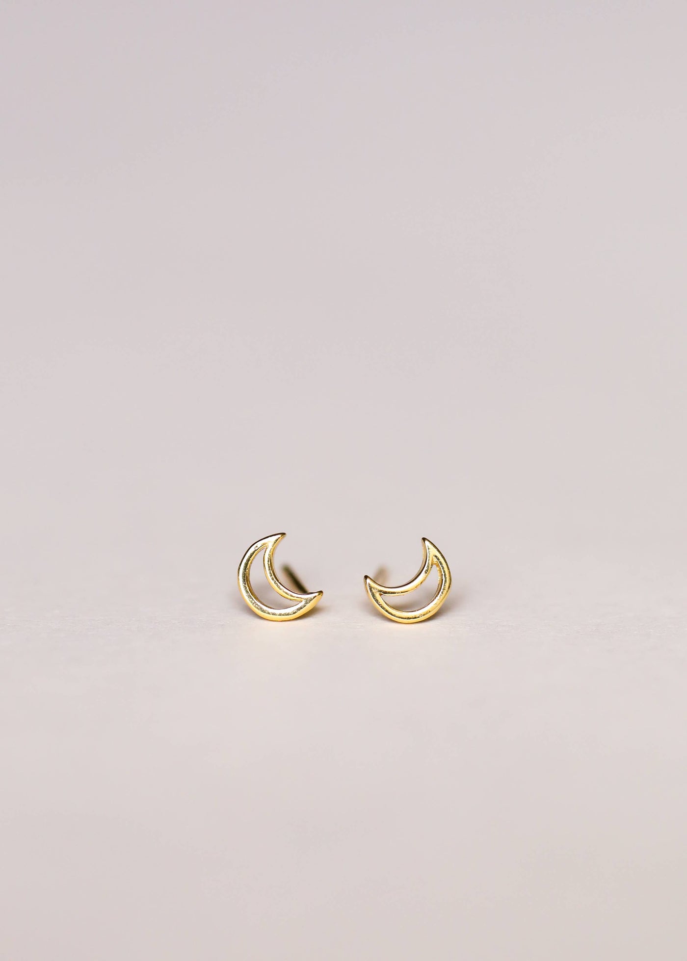 18k Gold & 925 Dainty Moon Stud